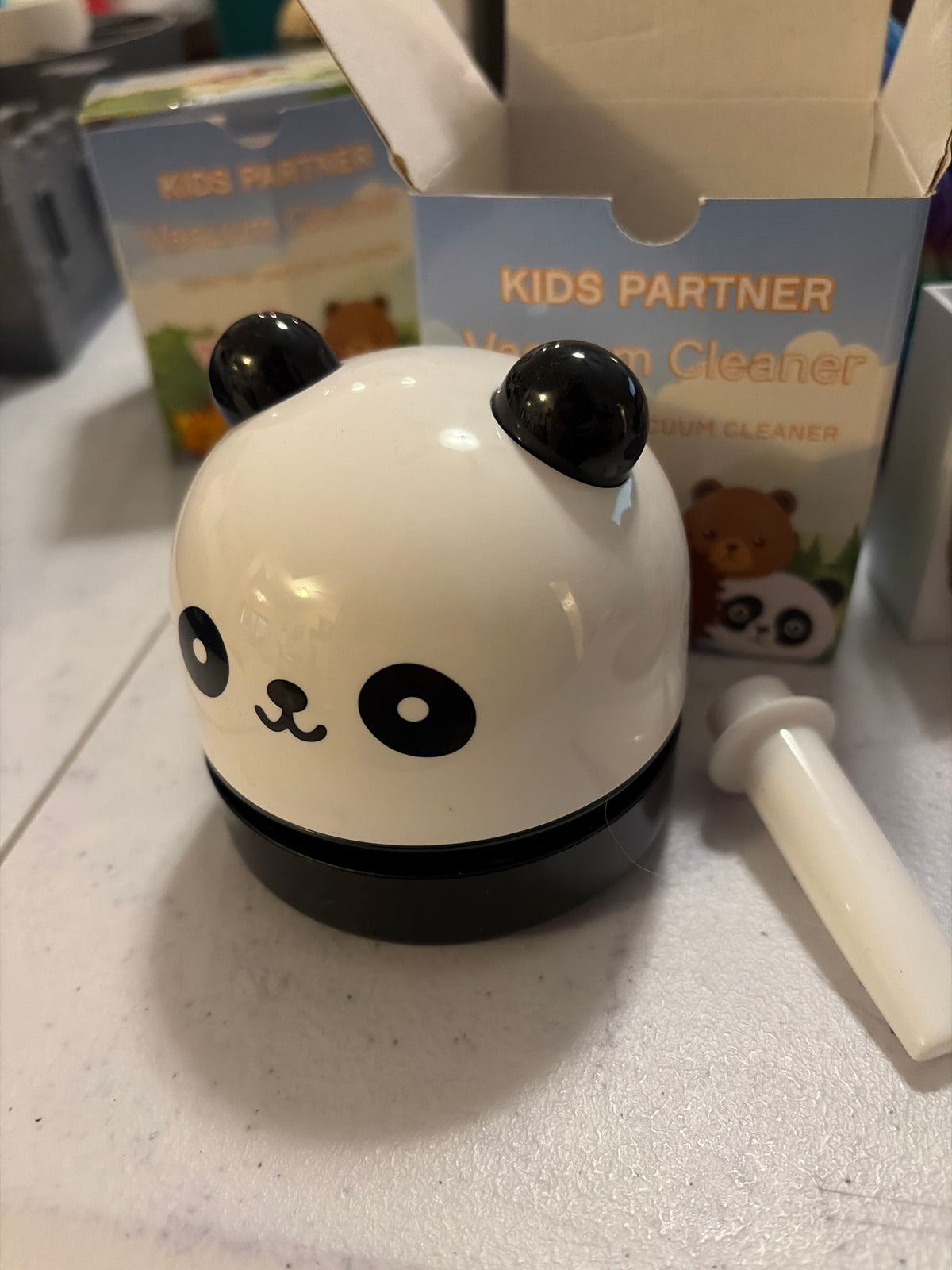 Desktop Panda vacuum